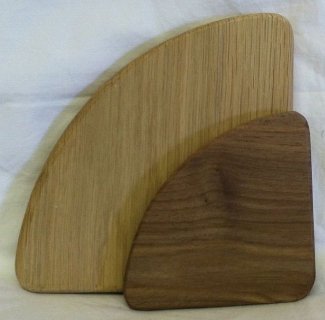 Triangle Grooved Round Corners Base Pine